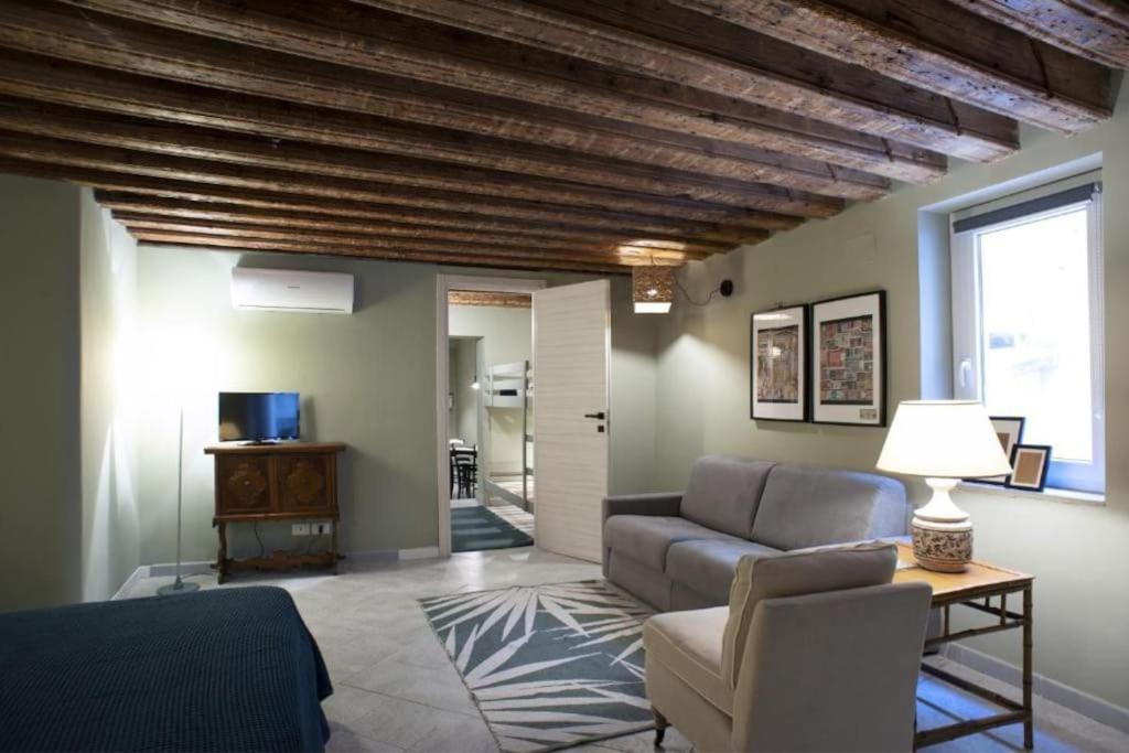 Central, Family-Friendly, Washing Machine, 200M To Aquarium And Metro, 300 Mbps Internet Genova Eksteriør billede