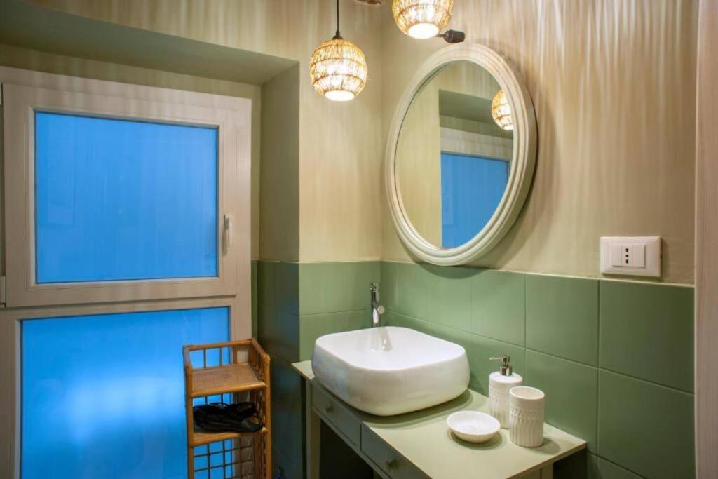 Central, Family-Friendly, Washing Machine, 200M To Aquarium And Metro, 300 Mbps Internet Genova Eksteriør billede